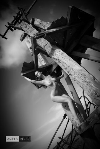 ArielsBlog – 2011-03-04 – Ariel – Tower (24) 3744×5616