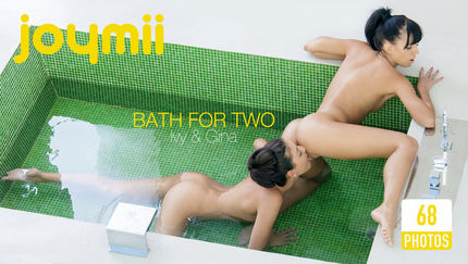 JMI – 2012-11-03 – Gina V. and Ivy – Bath for Two (68) 3744×5616