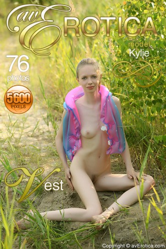 AvErotica – 2013-10-24 – Kylie – Vest (76) 3744×5616