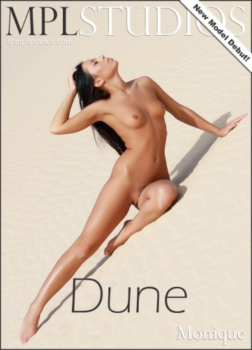 MPL – 2014-03-22 – Monique – Dune – by Emilian (83) 2001×3000