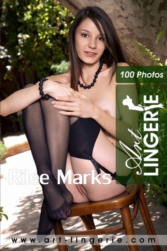 AL – 2011-08-06 – Rilee Marks – 2942 (100) 2000×3000