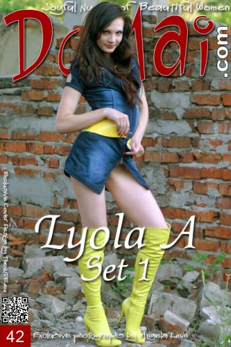 DOM – 2018-12-24 – LYOLA A – SET 1 – by ANGELA LININ (42) 2000×3000