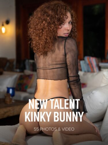 W4B – 2022-07-12 – Kinky Bunny – New Talent Kinky Bunny (55) 4480×6720 & Backstage Video