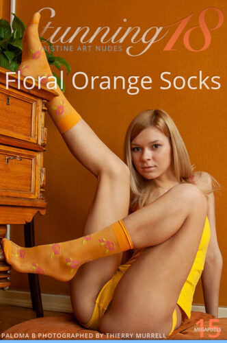 ST18 – 2023-05-16 – PALOMA B – FLORAL ORANGE SOCKS – by THIERRY MURRELL (100) 3168×4752