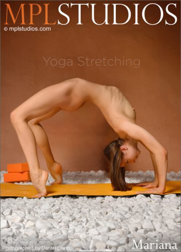 MPL – 2024-03-15 – Mariana – Yoga Stretching – by Dante Lionetti (182) 2661×4000