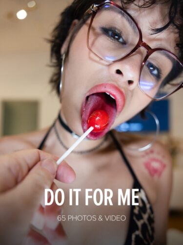 W4B – 2024-12-02 – Lilith Baph – Do It For Me (65) 5464×8192 & Backstage Video